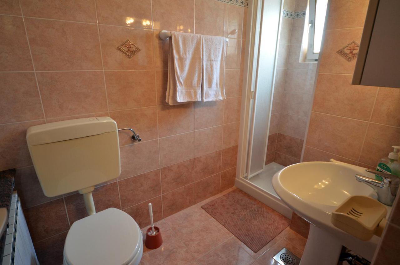 Aneli Rooms & Apartament โรวีน ภายนอก รูปภาพ