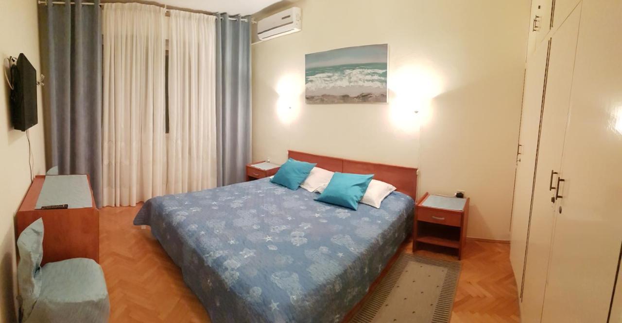 Aneli Rooms & Apartament โรวีน ภายนอก รูปภาพ