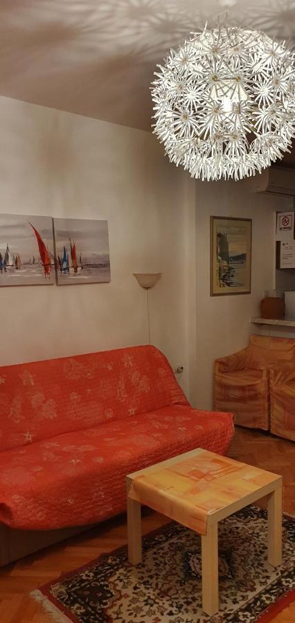 Aneli Rooms & Apartament โรวีน ภายนอก รูปภาพ