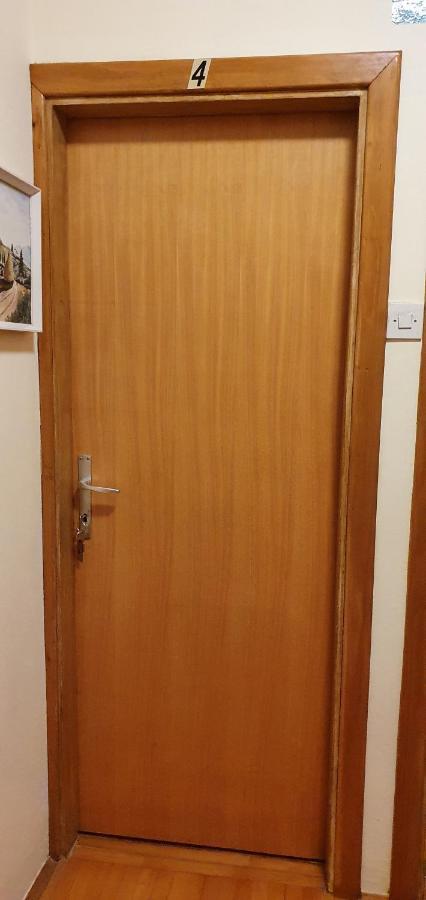 Aneli Rooms & Apartament โรวีน ภายนอก รูปภาพ